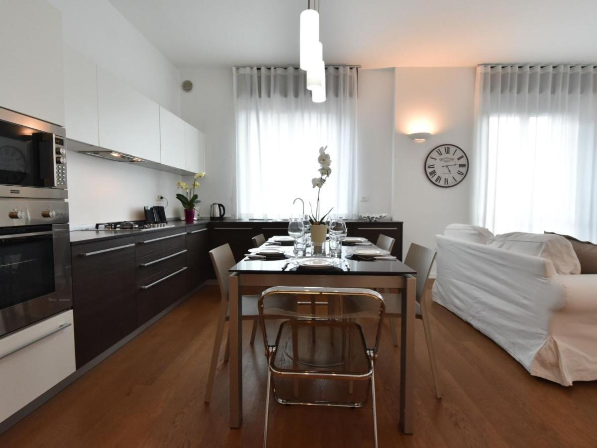 Apartment Corso Genova Apartment By Interhome Мілан Екстер'єр фото
