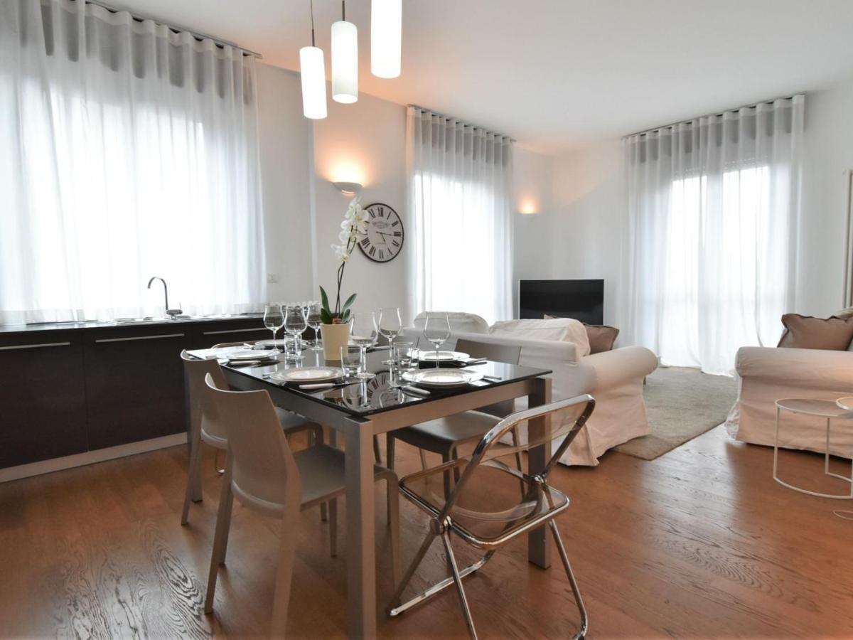 Apartment Corso Genova Apartment By Interhome Мілан Екстер'єр фото